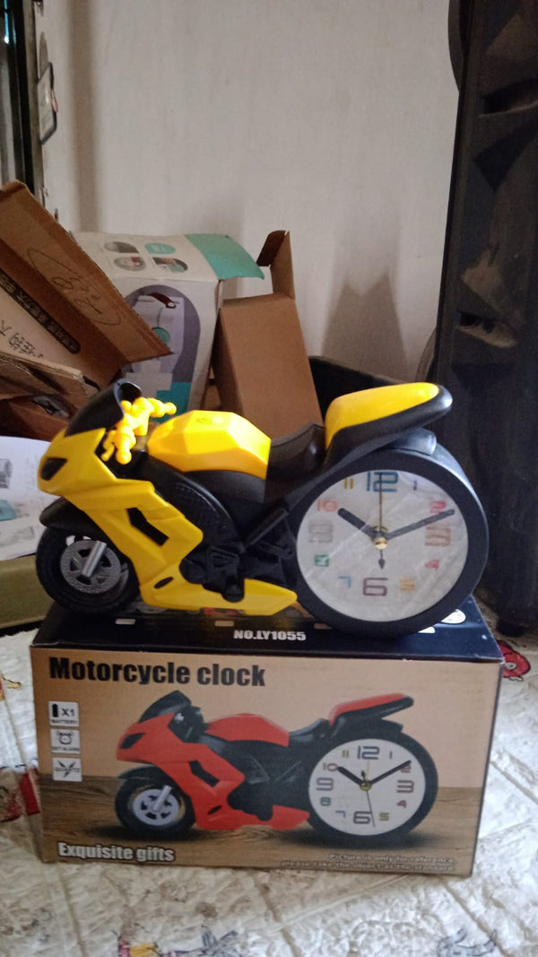 Retro Motorcycle Alarm Clock – Novelty Bike Engine Style Desk Clock